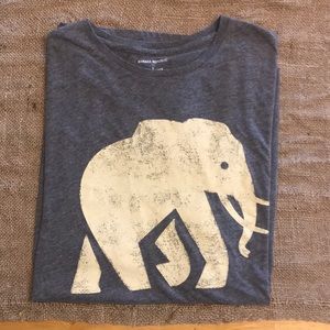 Banana Republic graphic tee